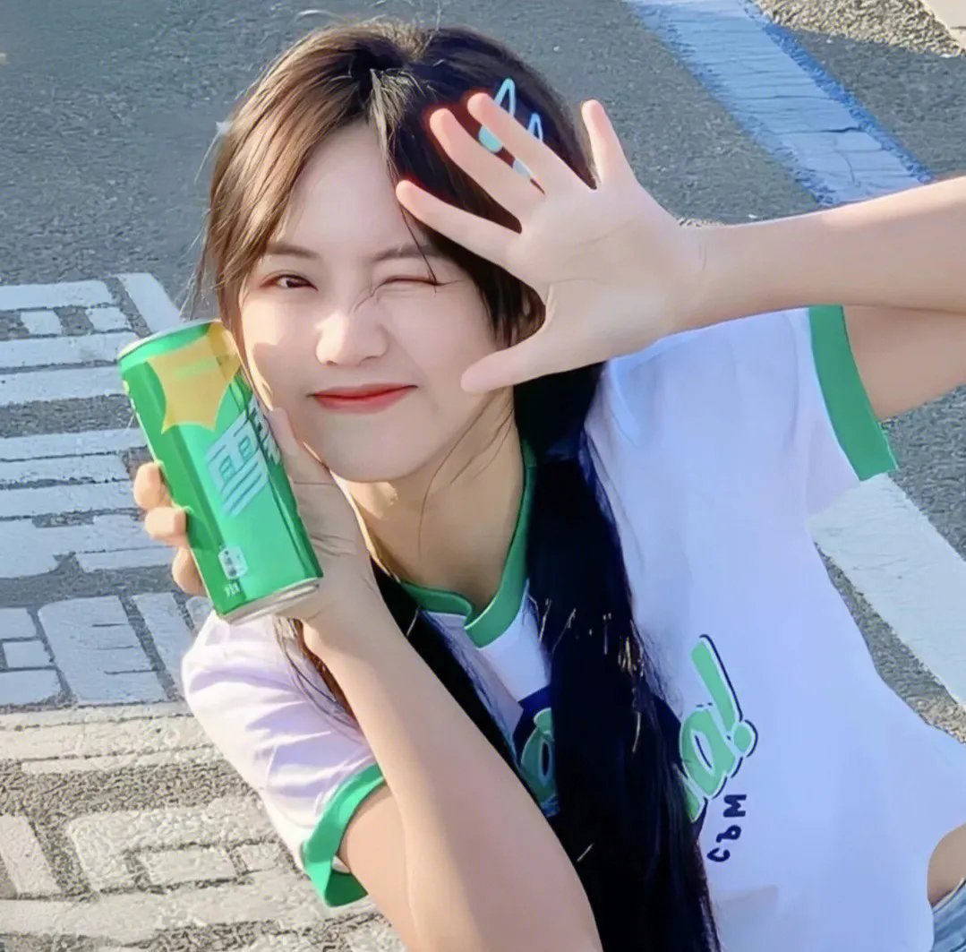 雾中的女孩